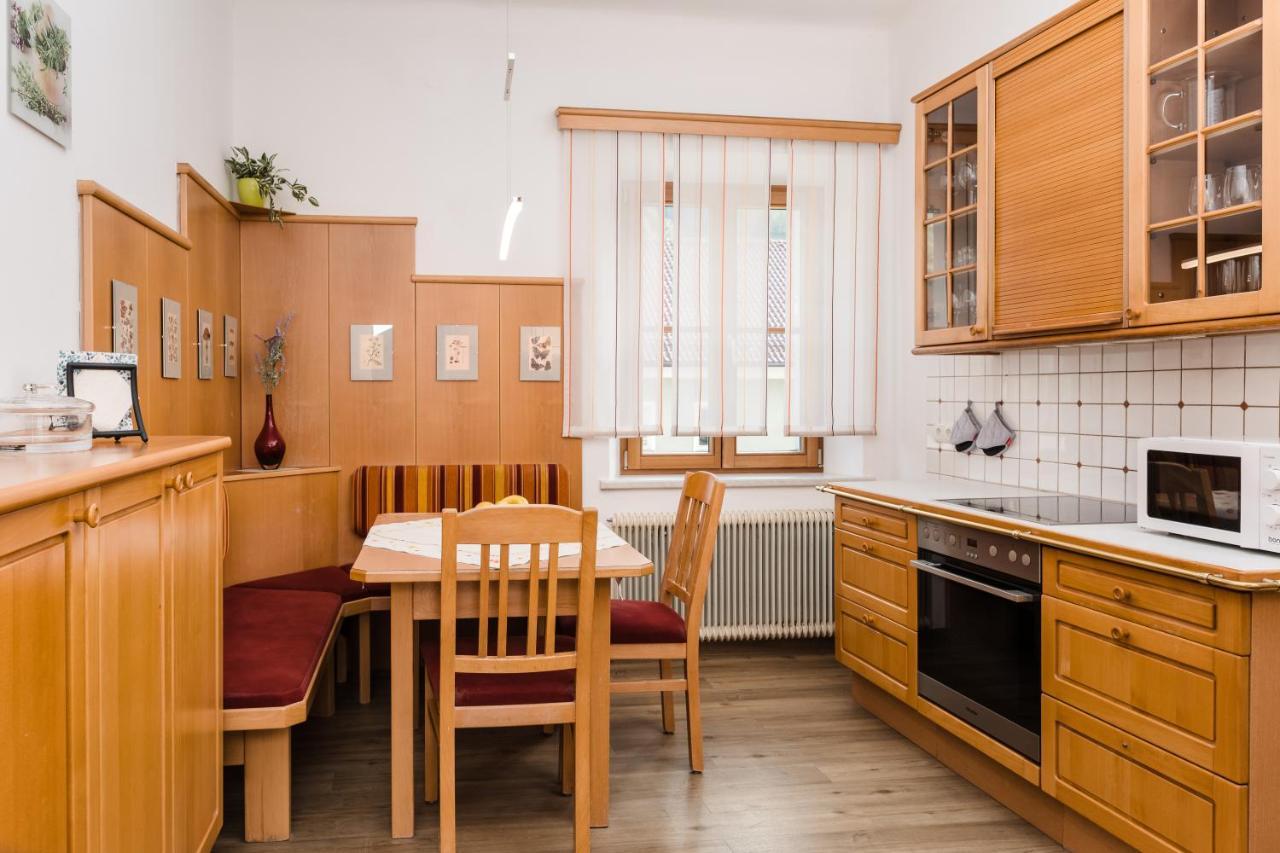 Central-Inn Верфен Екстериор снимка