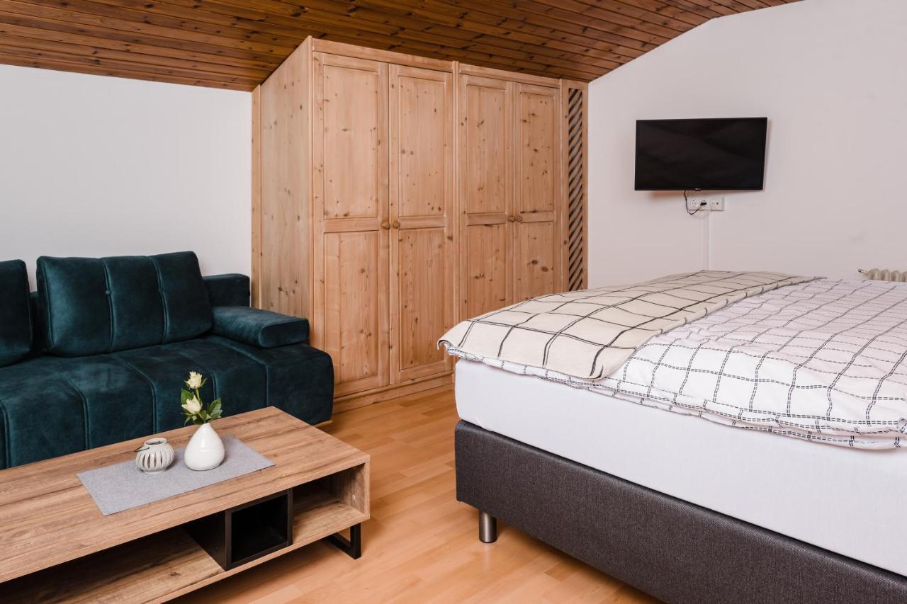 Central-Inn Верфен Екстериор снимка